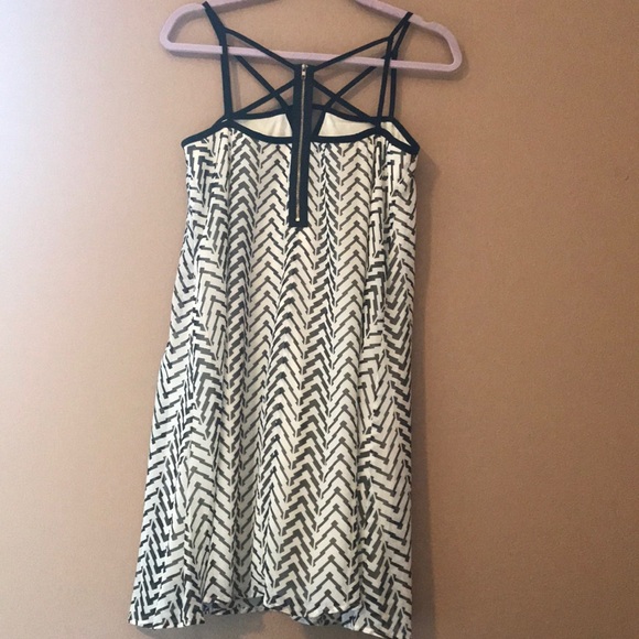 Black and White Dress - Picture 2 of 2